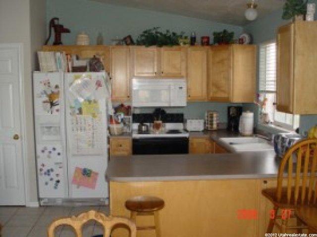266 W 1900 S, Clearfield, UT 84015 — photo 3