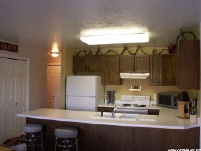657 Jefferson Cv #11 E, Sandy, UT 84070 — photo 6