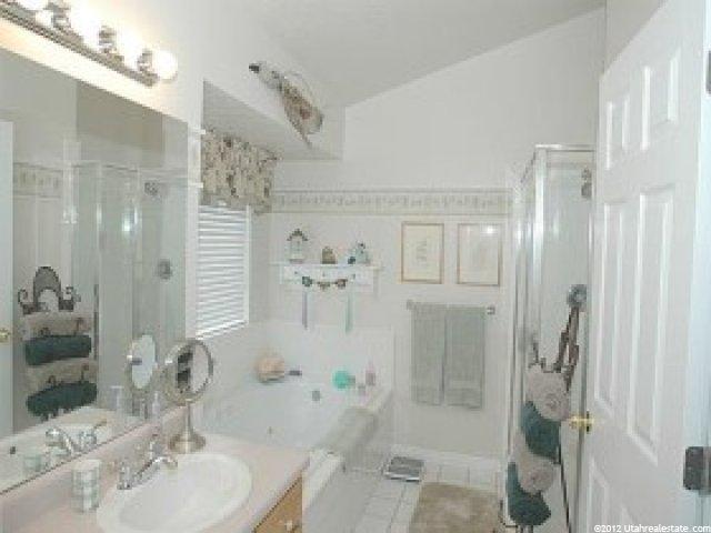 597 W 2075 Cir N, Centerville, UT 84014 — photo 7