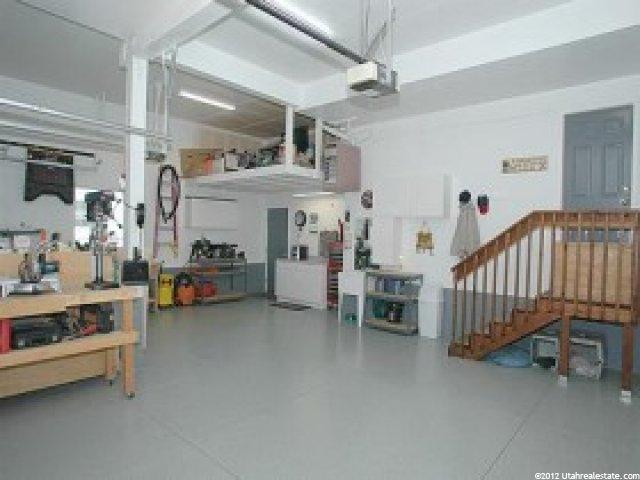 597 W 2075 Cir N, Centerville, UT 84014 — photo 8
