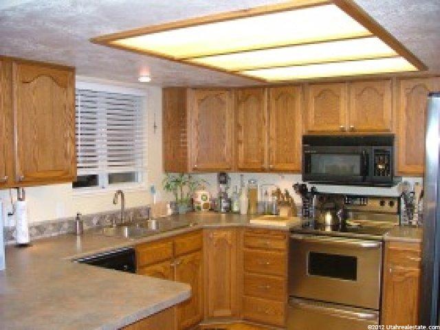 1380 N 225 W, Centerville, UT 84014 — photo 2