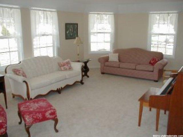 918 N 610 E, Centerville, UT 84014 — photo 2