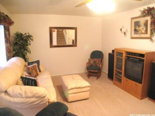 798 W 2005 N, Clinton, UT 84015 — photo 5