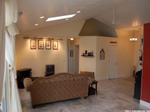 2607 Remuda Dr, Farr West, UT 84404 — photo 6