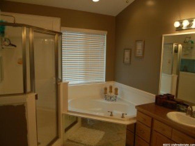 2607 Remuda Dr, Farr West, UT 84404 — photo 9