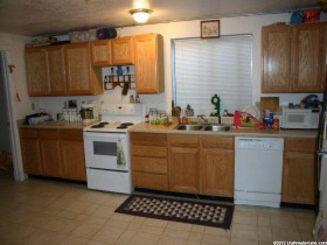 220 N 300 E, Providence, UT 84332 — photo 7