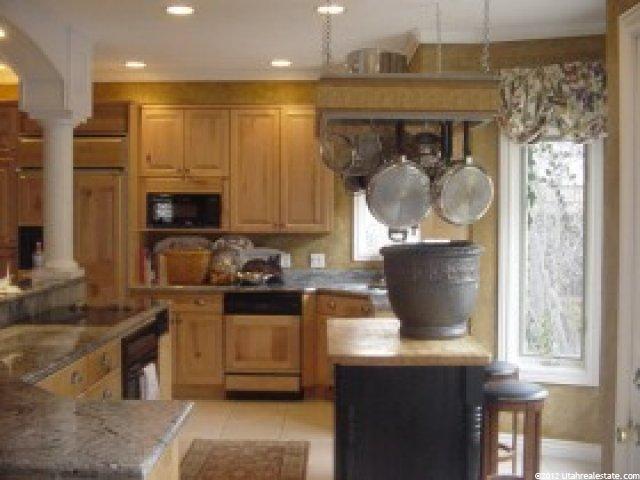 273 S 1550 E, Bountiful, UT 84010 — photo 6