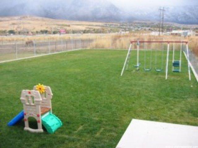 3246 N Pelican Dr, Farr West, UT 84404 — photo 2