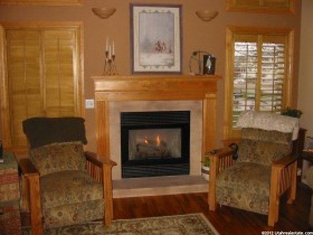 433 W Chase Ln, Centerville, UT 84014 — photo 2
