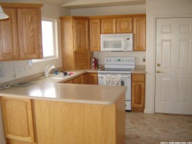 72 W 2300 N, Layton, UT 84041 — photo 2