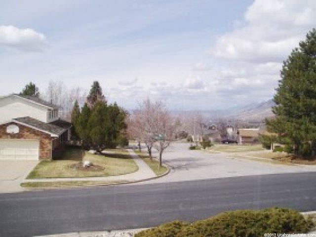 1352 Chokecherry Dr, Bountiful, UT 84010 — photo 12
