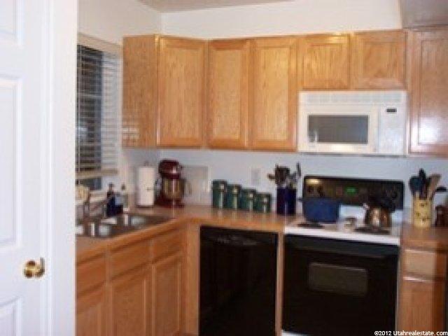 1028 Riverbend Ln, Ogden, UT 84404 — photo 3