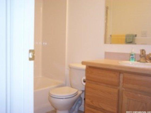 1028 Riverbend Ln, Ogden, UT 84404 — photo 9