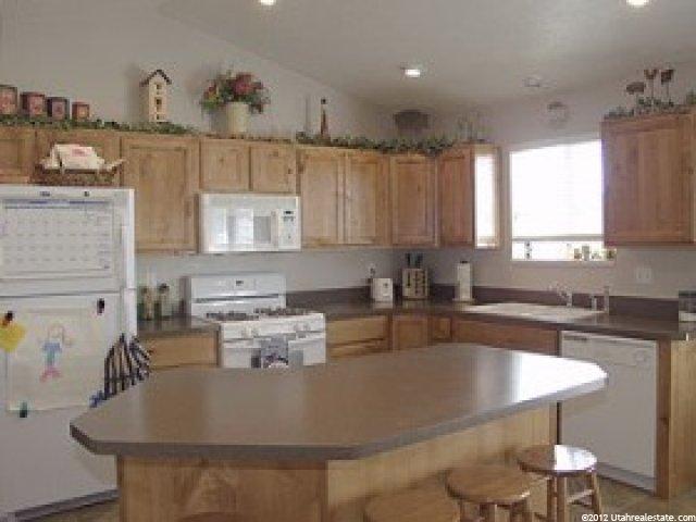 991 W 225 S, Layton, UT 84041 — photo 5