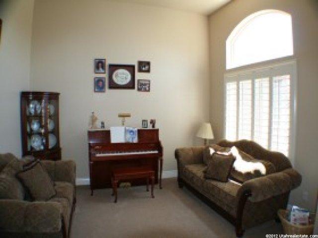 944 Mill Shadow Dr, Kaysville, UT 84037 — photo 2
