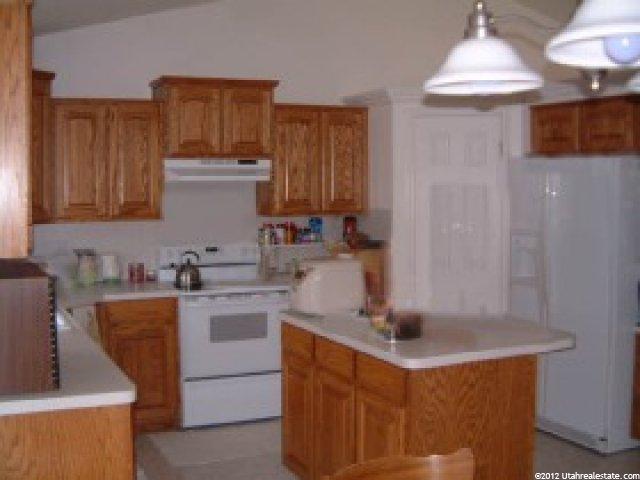 4626 S 2950 W, Roy, UT 84067 — photo 2