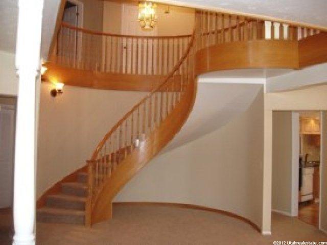 8715 S Sundance Dr, Sandy, UT 84093 — photo 2
