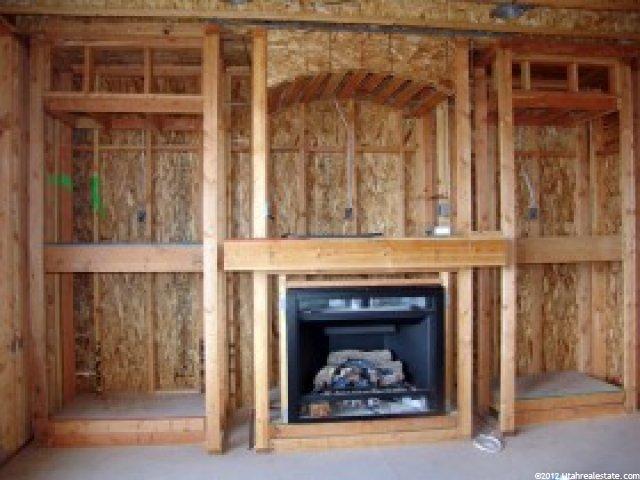275 E Red Leaf Dr S, Draper, UT 84020 — photo 2