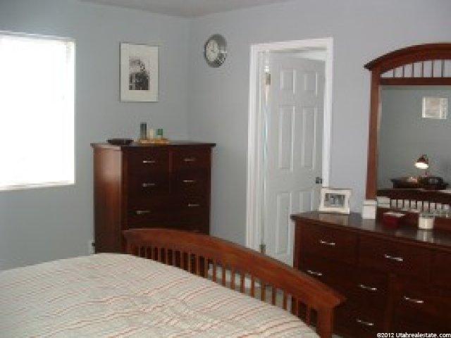 239 E 935 S, Layton, UT 84041 — photo 12