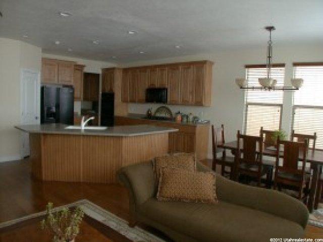9718 Bluffside Dr, Sandy, UT 84092 — photo 3