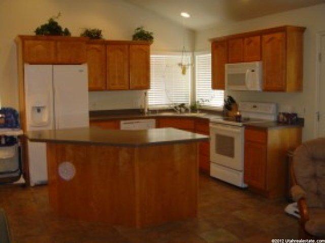 1439 W 2175 S, Syracuse, UT 84075 — photo 3