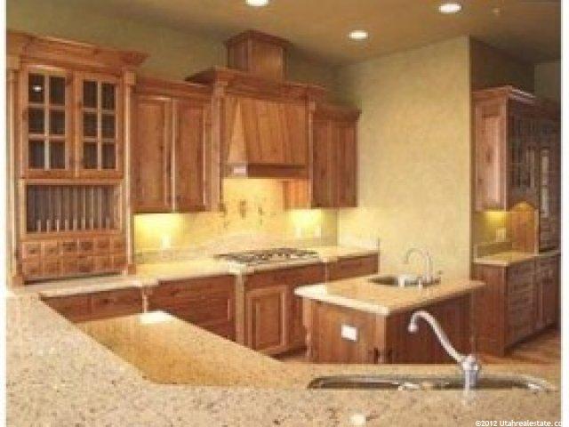 497 Greystone Dr, Farmington, UT 84025 — photo 4