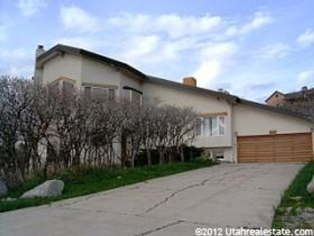 10400 S Dimple Dell Rd, Sandy, UT 84092