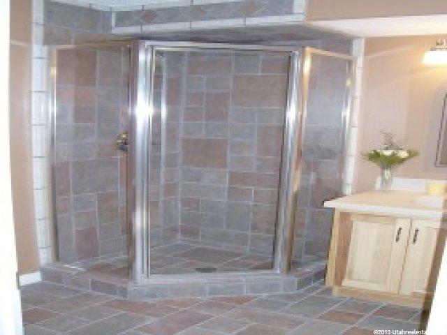 1112 E Duffer Cir, North Salt Lake, UT 84054 — photo 4