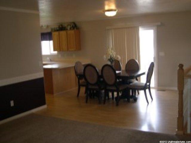 536 W 1025 N, Clinton, UT 84015 — photo 3