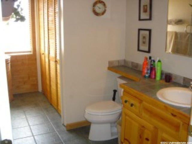 1064 W 25 S, Clearfield, UT 84015 — photo 7