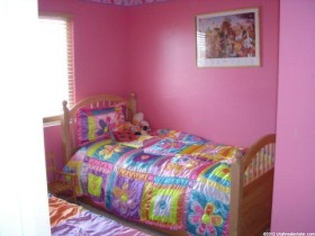 1064 W 25 S, Clearfield, UT 84015 — photo 8