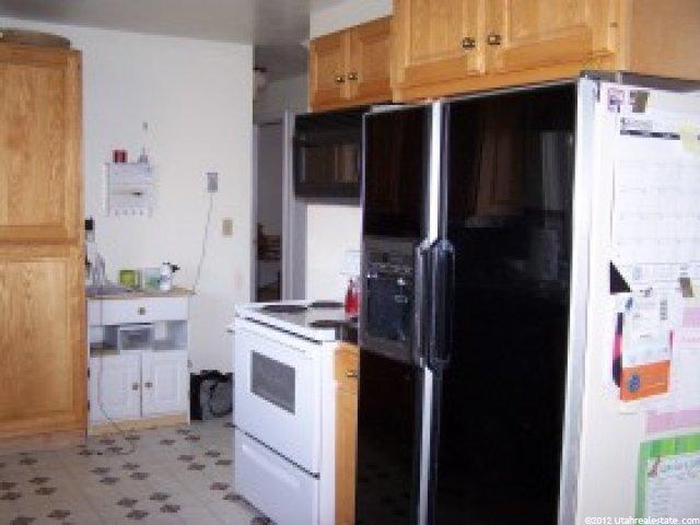 210 E Nicoletti Dr S, Midvale, UT 84047 — photo 6