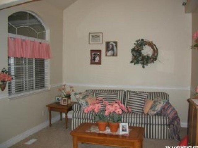 435 Jessis Meadow Dr, West Bountiful, UT 84087 — photo 2