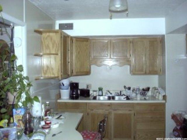 213 Glen Pl, Layton, UT 84041 — photo 4