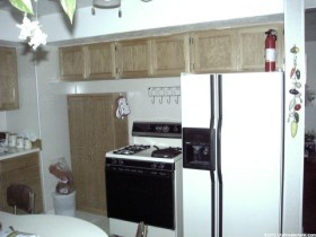 213 Glen Pl, Layton, UT 84041 — photo 5