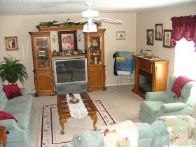 495 Willow Valley Dr, Centerville, UT 84014 — photo 3