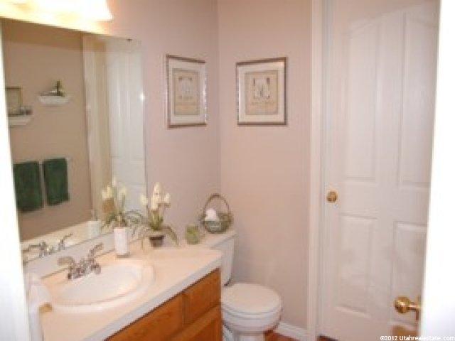 3084 N 2225 E, Layton, UT 84040 — photo 9