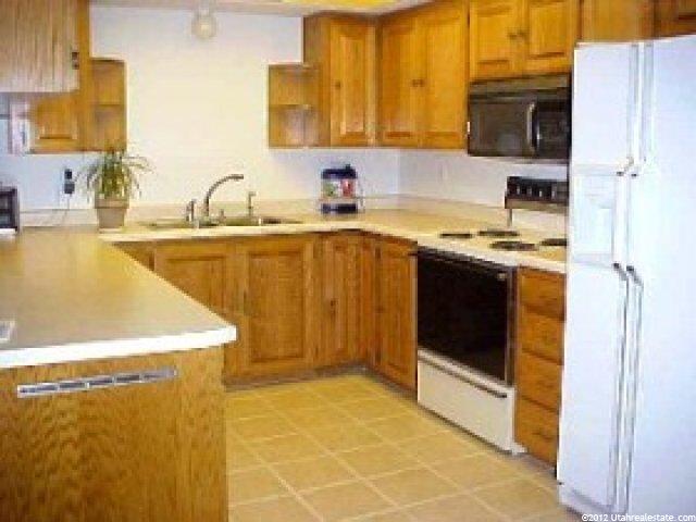 90 S 300 E #6, St. George, UT 84770 — photo 2