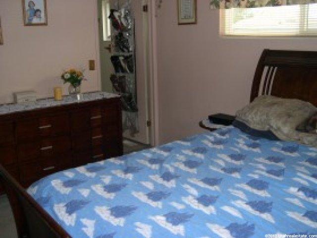 980 N Sapphire Dr, Layton, UT 84041 — photo 6