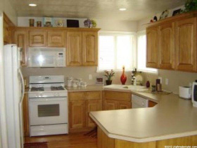 863 W 3950 S, Riverdale, UT 84405 — photo 3