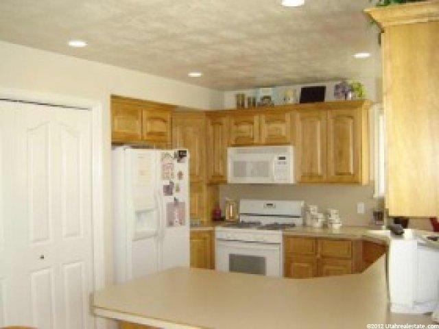 863 W 3950 S, Riverdale, UT 84405 — photo 4