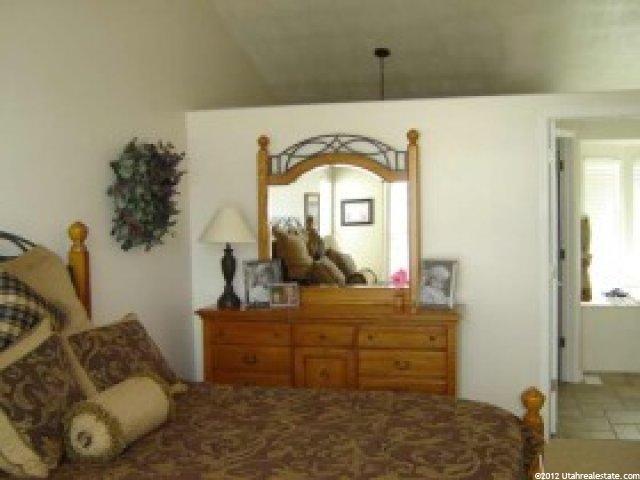 863 W 3950 S, Riverdale, UT 84405 — photo 8