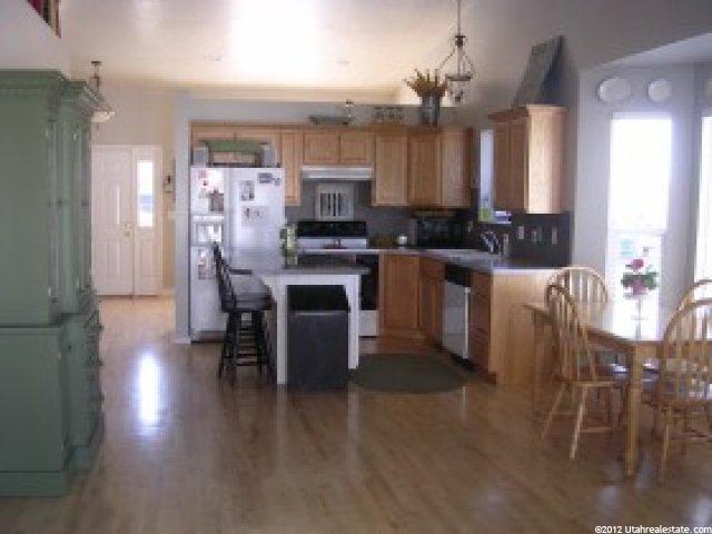 58 W 2150 N, Layton, UT 84041 — photo 4