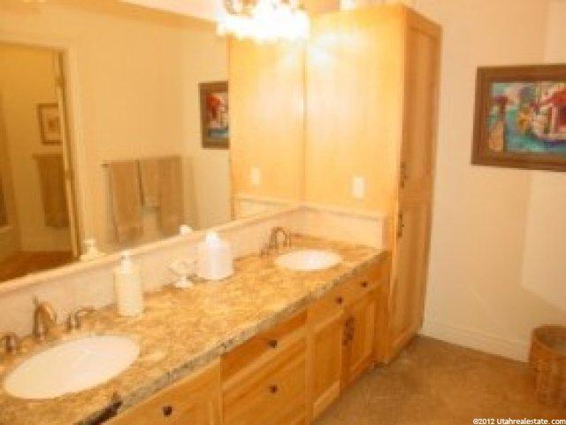 11321 Eagle View Dr, Sandy, UT 84092 — photo 12