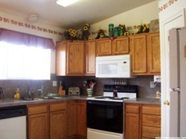 2425 S Main St, Clearfield, UT 84015 — photo 3