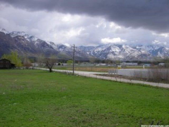 360 W North St, Harrisville, UT 84404 — photo 4