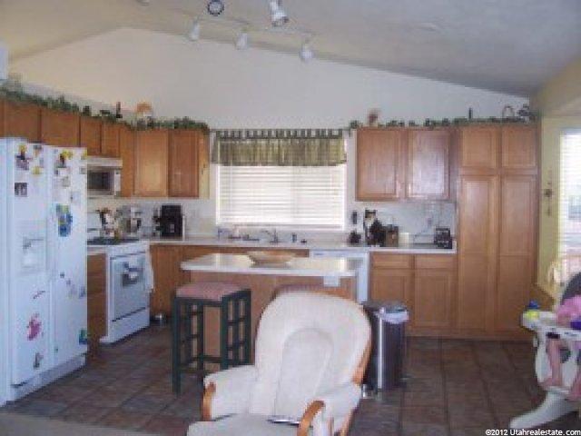 8468 Windmill Dr, West Jordan, UT 84088 — photo 3