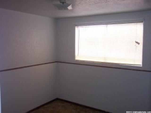 728 E 600 N, Layton, UT 84041 — photo 10