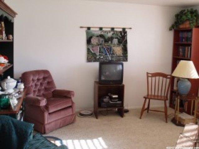 7095 Boggess Dr, Midvale, UT 84047 — photo 3
