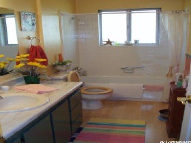 7095 Boggess Dr, Midvale, UT 84047 — photo 6